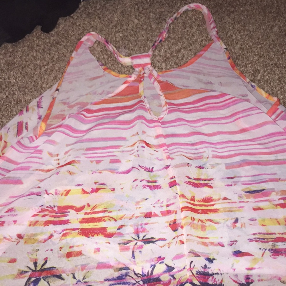 patterned tank - Picture 2 of 2